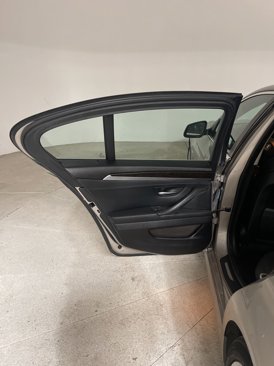 Used 2011 BMW 535i xDrive Sedan image 16