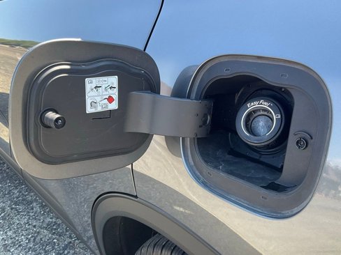 Certified 2022 Ford Escape SE w/ SE Sport Appearance Package image 21