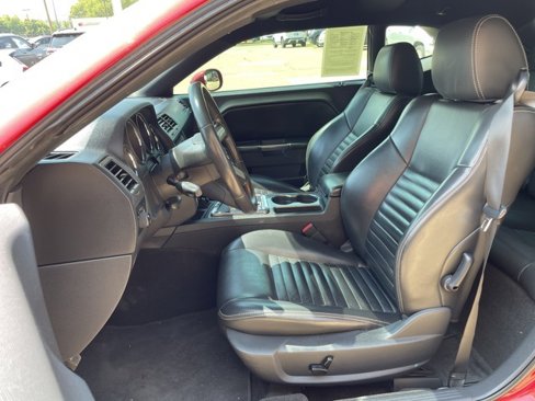 Used 2010 Dodge Challenger R/T image 8