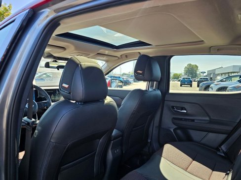 New 2025 Nissan Kicks SR w/ SR Premium Package image 24