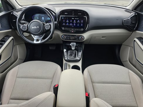 Used 2023 Kia Soul EX image 10