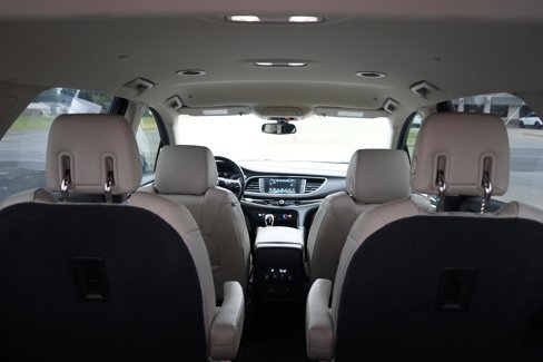 Used 2018 Buick Enclave Essence image 25