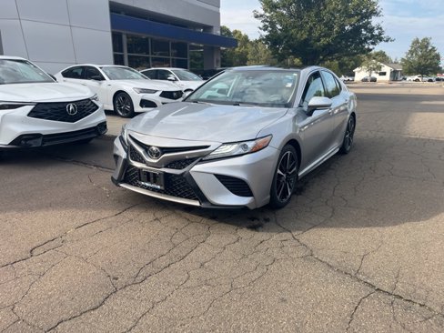 Used 2019 Toyota Camry XSE image 27