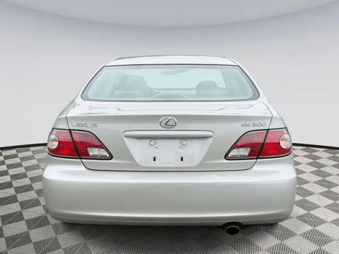 Used 2002 Lexus ES 330 image 3