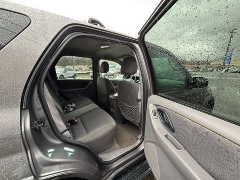 Used 2002 Ford Escape XLT image 18