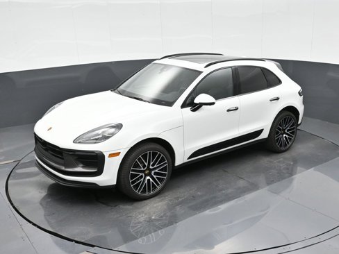 Used 2025 Porsche Macan Turbo image 26