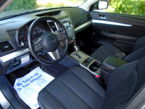 Used 2011 Subaru Outback 2.5i Premium image 38