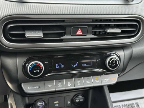 Used 2022 Hyundai Kona SEL w/ Convenience Package image 25
