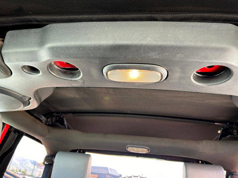 Used 2007 Jeep Wrangler Unlimited Rubicon w/ PWR Convenience Group image 32