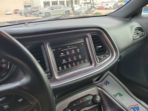 Used 2018 Dodge Challenger SXT w/ Blacktop Package image 20