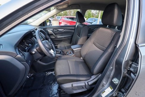 Used 2020 Nissan Rogue S image 33
