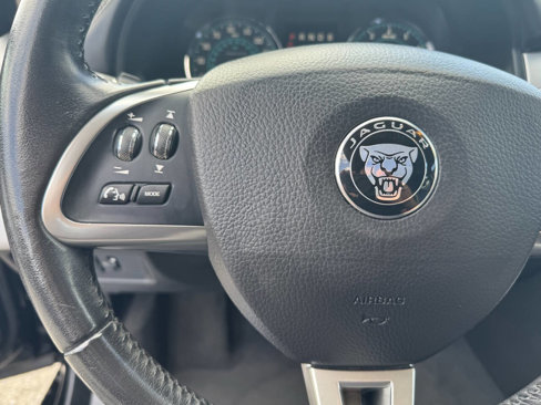 Used 2015 Jaguar XF Portfolio image 14