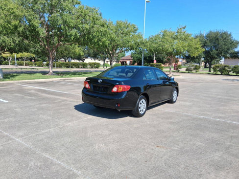 Used 2010 Toyota Corolla LE image 9
