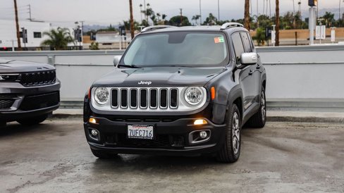 Used 2016 Jeep Renegade Limited image 4