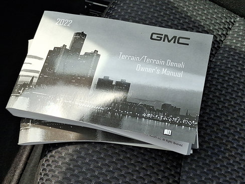 Certified 2022 GMC Terrain SLE w/ Driver Convenience Package image 26