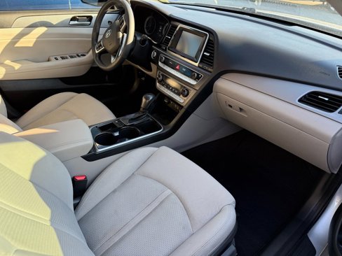 Used 2019 Hyundai Sonata SEL image 3