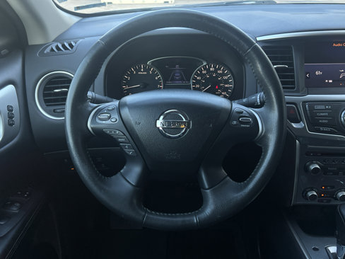 Used 2017 Nissan Pathfinder SL image 21