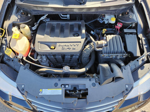 Used 2010 Chrysler Sebring Limited image 24