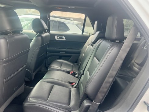 Used 2015 Ford Explorer Limited w/ Equipment Group 302A image 7