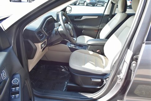 Used 2022 Ford Escape SE w/ Cold Weather Package image 13