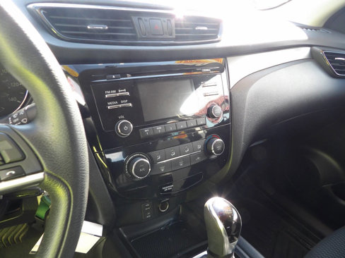 Used 2017 Nissan Rogue Sport S w/ S Appearance Package image 7