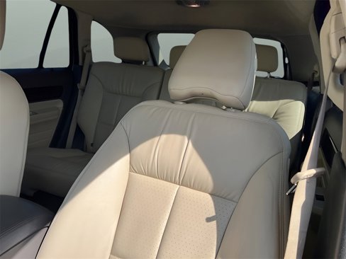 Used 2010 Lincoln MKX 2WD image 9