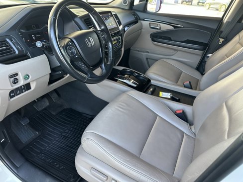 Used 2016 Honda Pilot Touring image 11
