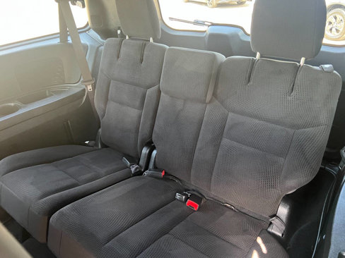 Used 2019 Dodge Grand Caravan SE image 12