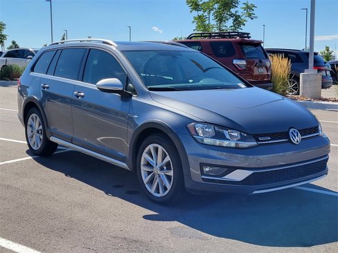 Used 2018 Volkswagen Golf Alltrack S image 7