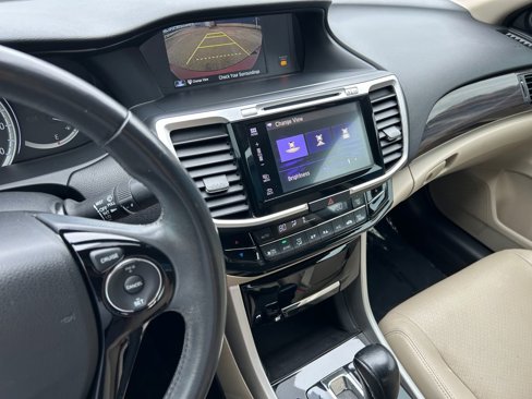 Used 2016 Honda Accord EX-L image 19