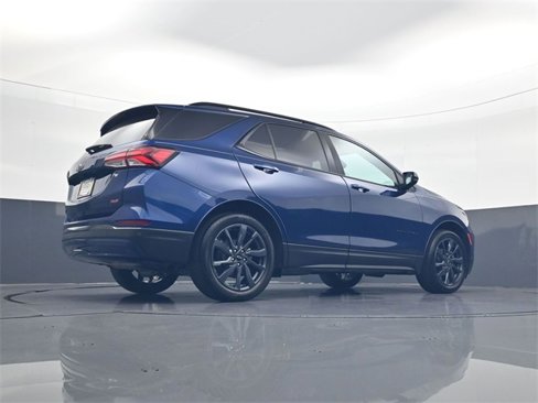 Used 2022 Chevrolet Equinox RS w/ Infotainment Package image 25
