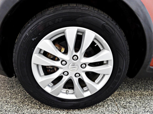 Used 2013 Suzuki SX4 AWD Hatchback image 17
