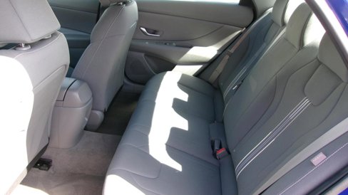 Used 2024 Hyundai Elantra SEL image 10