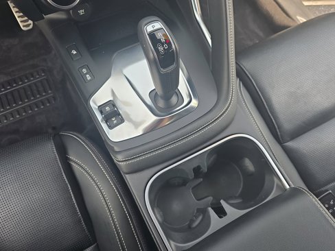Used 2020 Jaguar E-PACE R-Dynamic S image 26