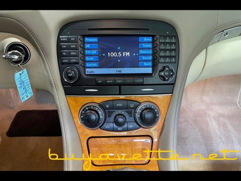Used 2007 Mercedes-Benz SL 550 w/ Premium Pkg I image 18