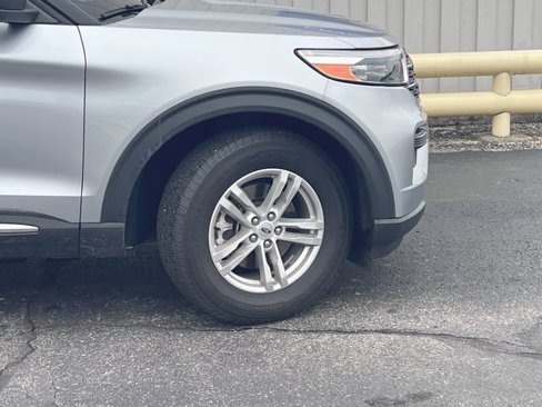 Certified 2022 Ford Explorer XLT w/ Class IV Trailer Tow Package image 21
