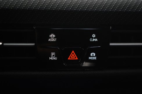 Used 2023 Volkswagen Golf R image 27