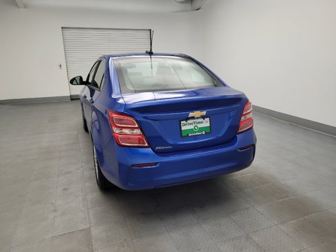Used 2017 Chevrolet Sonic LS image 6