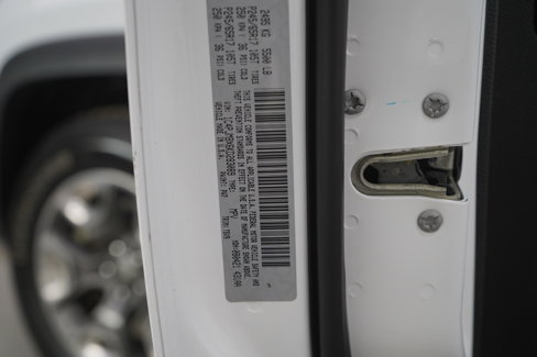 Used 2019 Jeep Cherokee Trailhawk w/ Cold Weather Group image 27