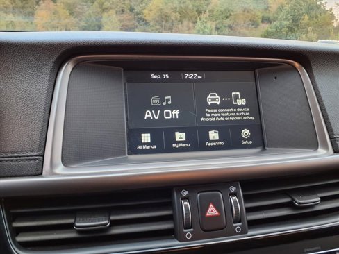 Used 2018 Kia Optima S image 16