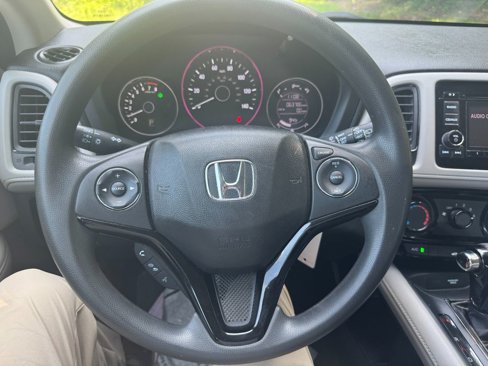 Used 2017 Honda HR-V LX image 22