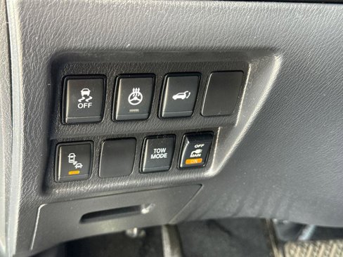 Used 2019 Nissan Pathfinder SL image 27