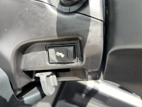 Used 2016 RAM 1500 Laramie w/ Convenience Group image 34
