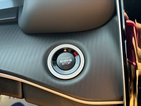 New 2024 Jeep Grand Cherokee L Altitude image 41