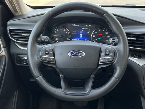 Used 2020 Ford Explorer XLT w/ Equipment Group 202A image 24