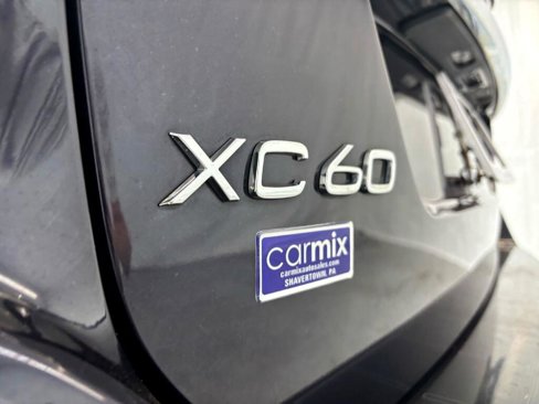 Used 2017 Volvo XC60 T5 Inscription w/ Preferred Option Package image 13