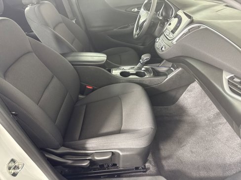 Used 2023 Chevrolet Malibu LT image 11