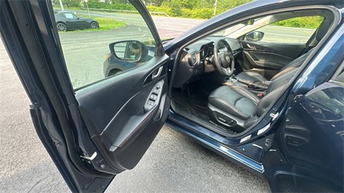 Used 2015 MAZDA MAZDA3 i Grand Touring image 28