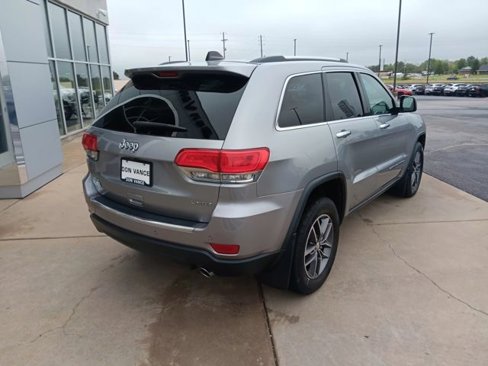 Used 2018 Jeep Grand Cherokee Limited w/ Luxury Group II image 6