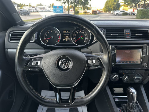 Used 2016 Volkswagen Jetta Sport image 24